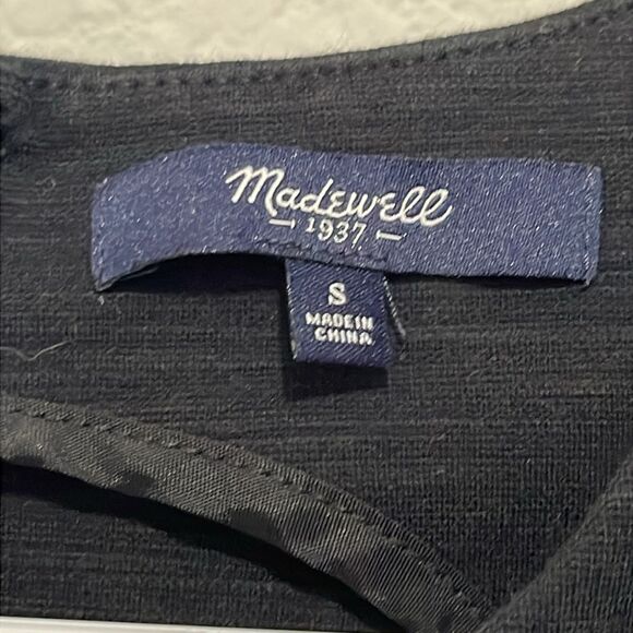 Beginner Resellers Mystery Box Women’s Winter Madewell Clothing - Picture 11 of 12